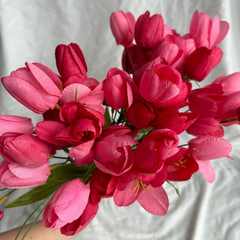 NWT Artificial Pink Tulip Bouquet set - Lifelike Floral Arrangement